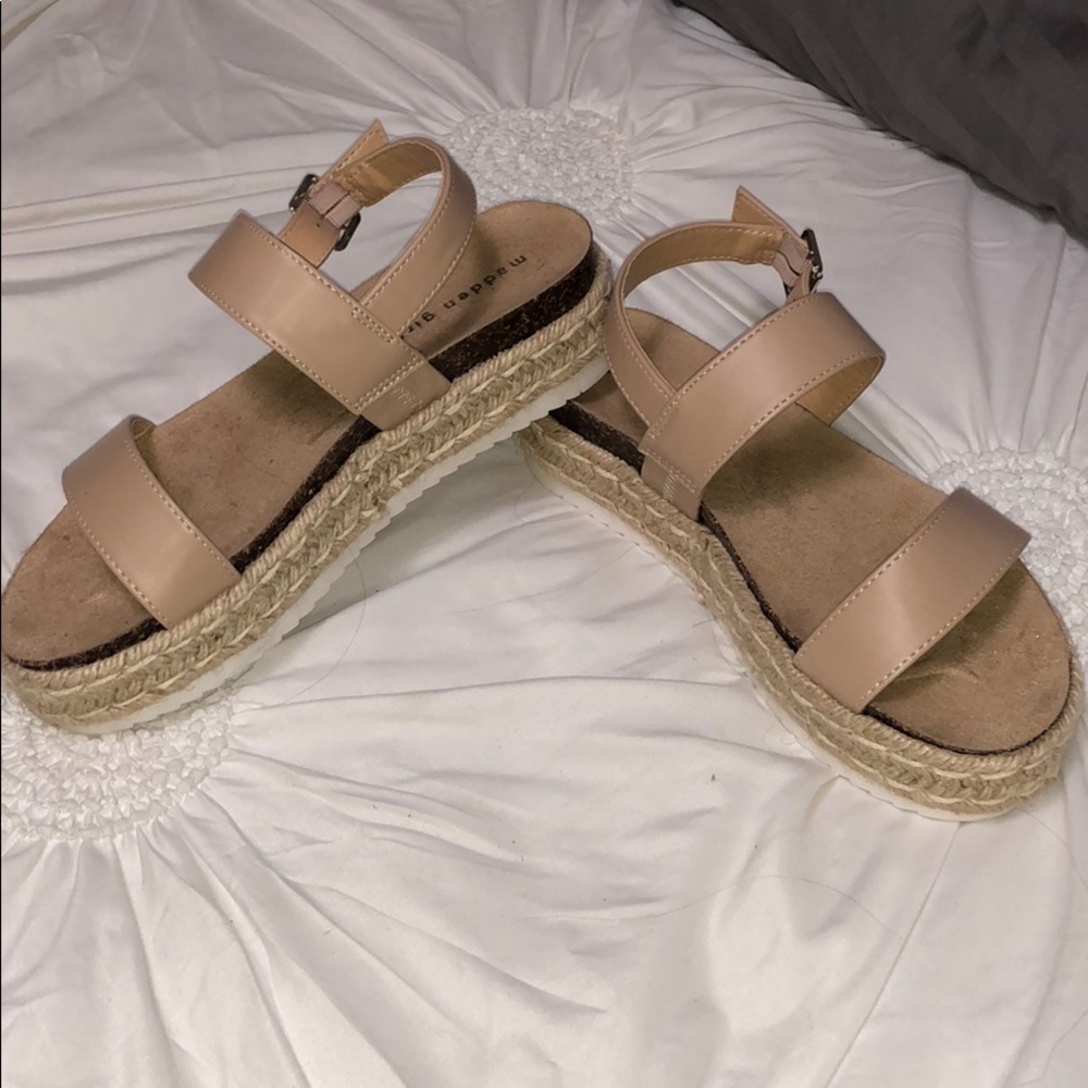 Platforms heels